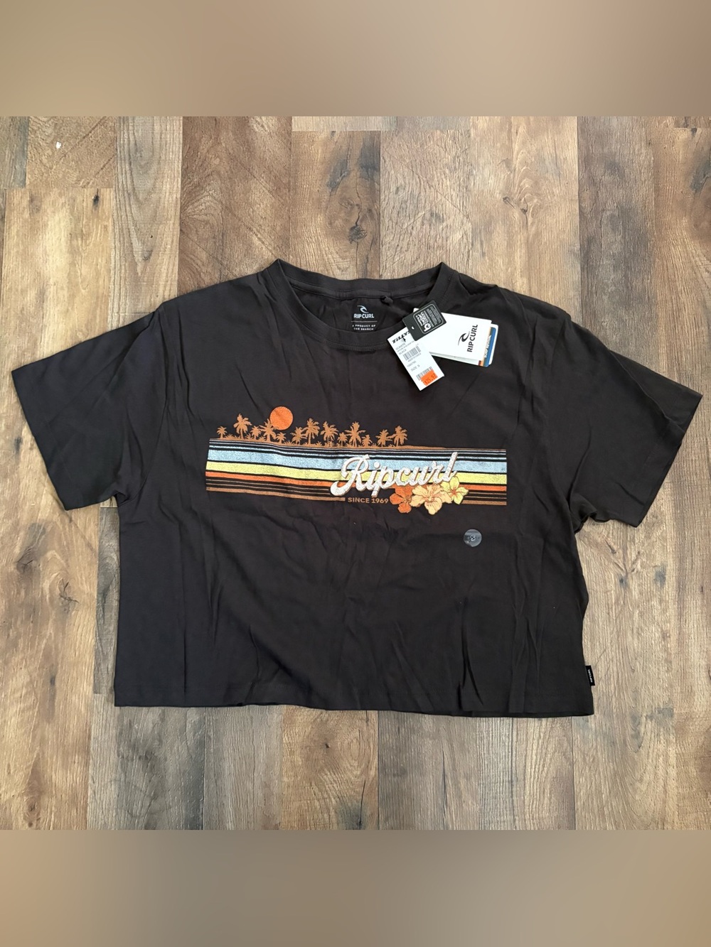 Rip Curl crop Tee w/ Retro Orange + Yellow Sunset Graphic NWT Womens Sm Ripcurl